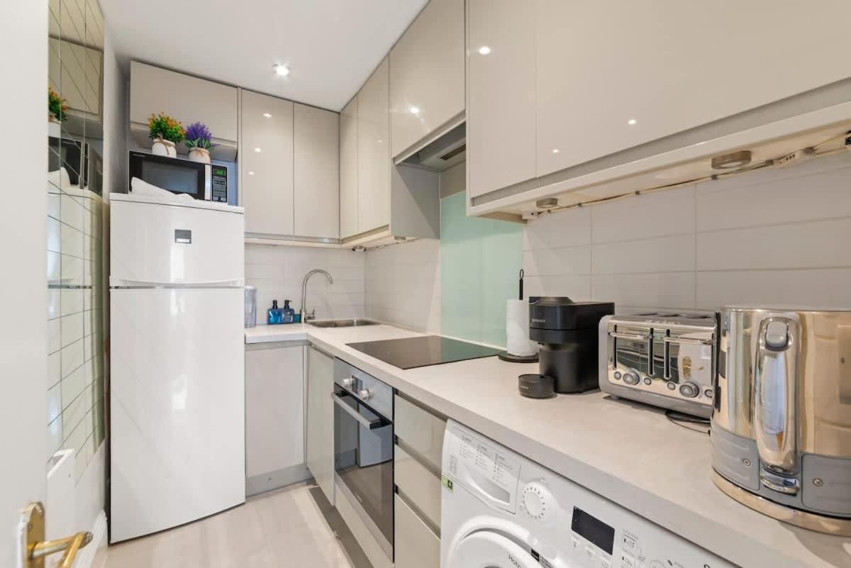 Sg, Classic Knightsbridge Loft Apartment 伦敦 外观 照片